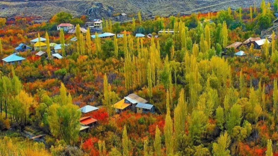 پیمایش شهرستانک و صعود به قله آهاربَشم